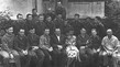 Sergei Korolev, seduto al centro tra i primi cosmonauti sovietici